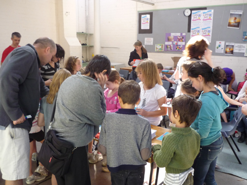 kids-creating-books